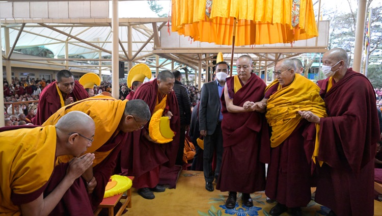 El Dalai Lama pronuncia el discurso habitual en el Día de las Ofrendas India 2024