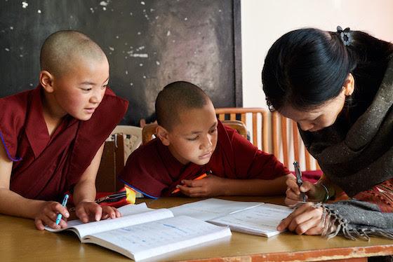 El Proyecto Monjas Tibetanas pide más libros de texto para las monjas budistas Internacional 2024