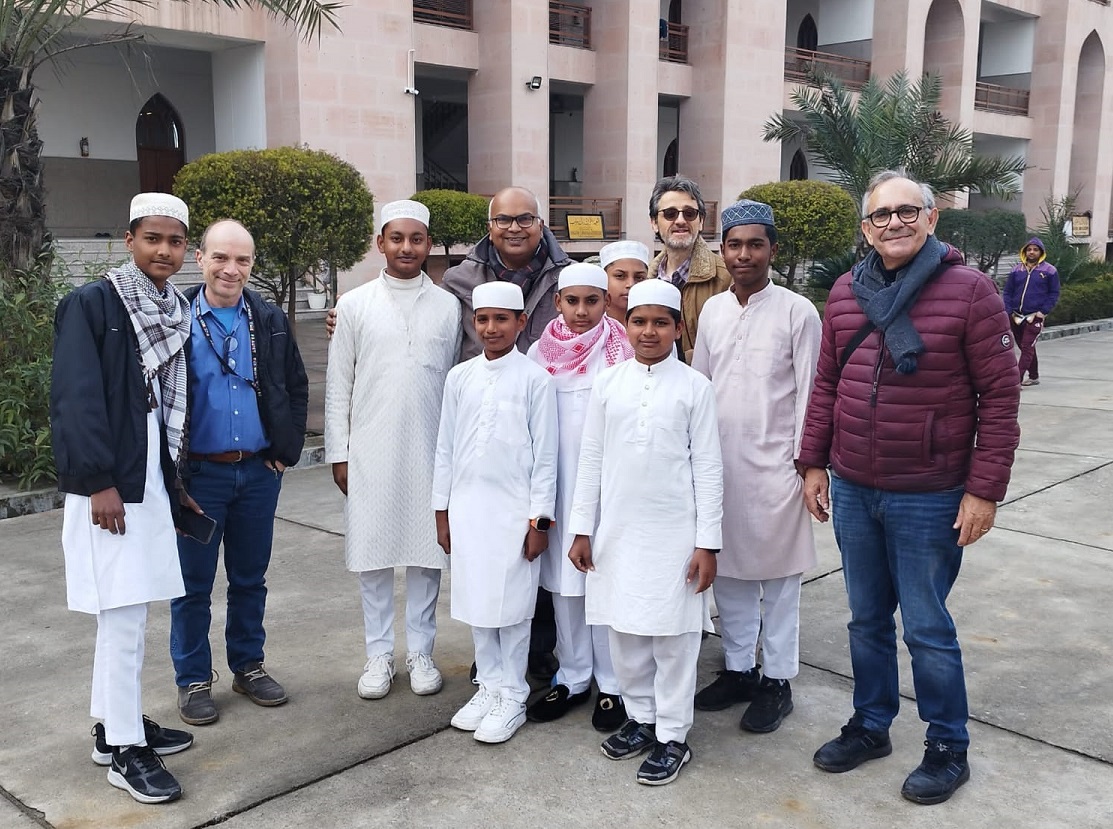 Estudiantes cristianos acompañan a los amigos musulmanes en el Ramadán India 2024