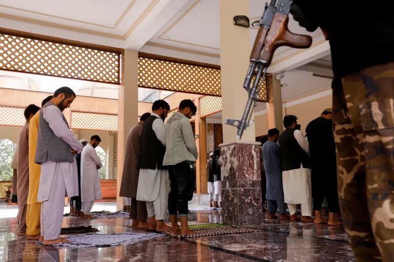 Hombre armado mata al menos a seis personas en un ataque contra una mezquita Afganistán 2024