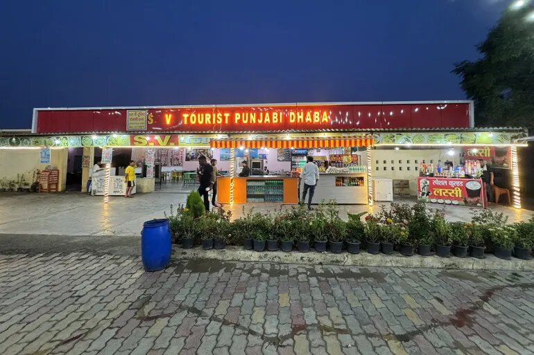 Se alega que musulmanes son blanco de ataques en medio de una disputa por nombrar restaurantes según su religión India 2024