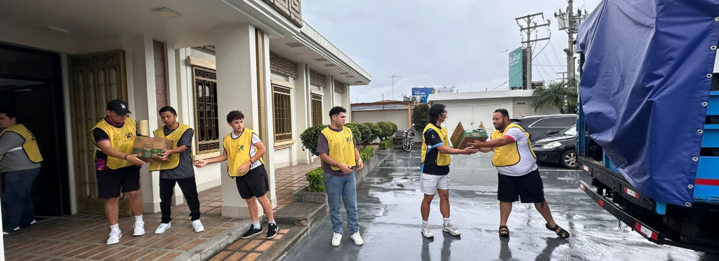 La Iglesia de Jesucristo dona alimentos para damnificados por intensas lluvias Costa Rica 2024