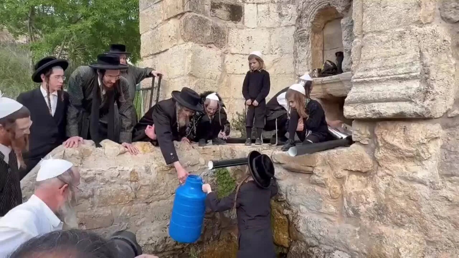 Judíos celebran ritual de purificación previo a la Pascua Israel 2025