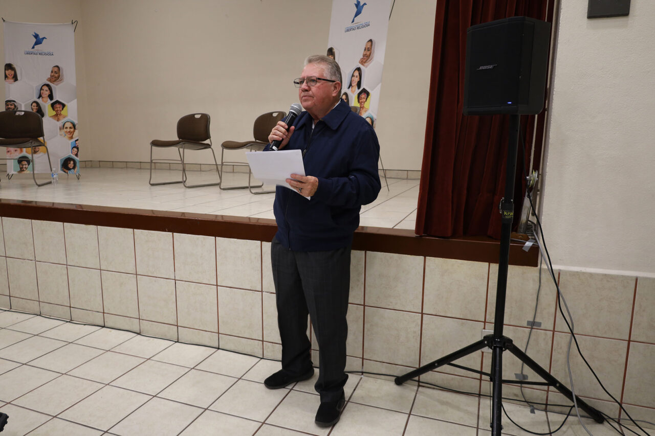 Líderes religiosos y académicos de Querétaro dialogan sobre el abandono de la fe en la posmodernidad