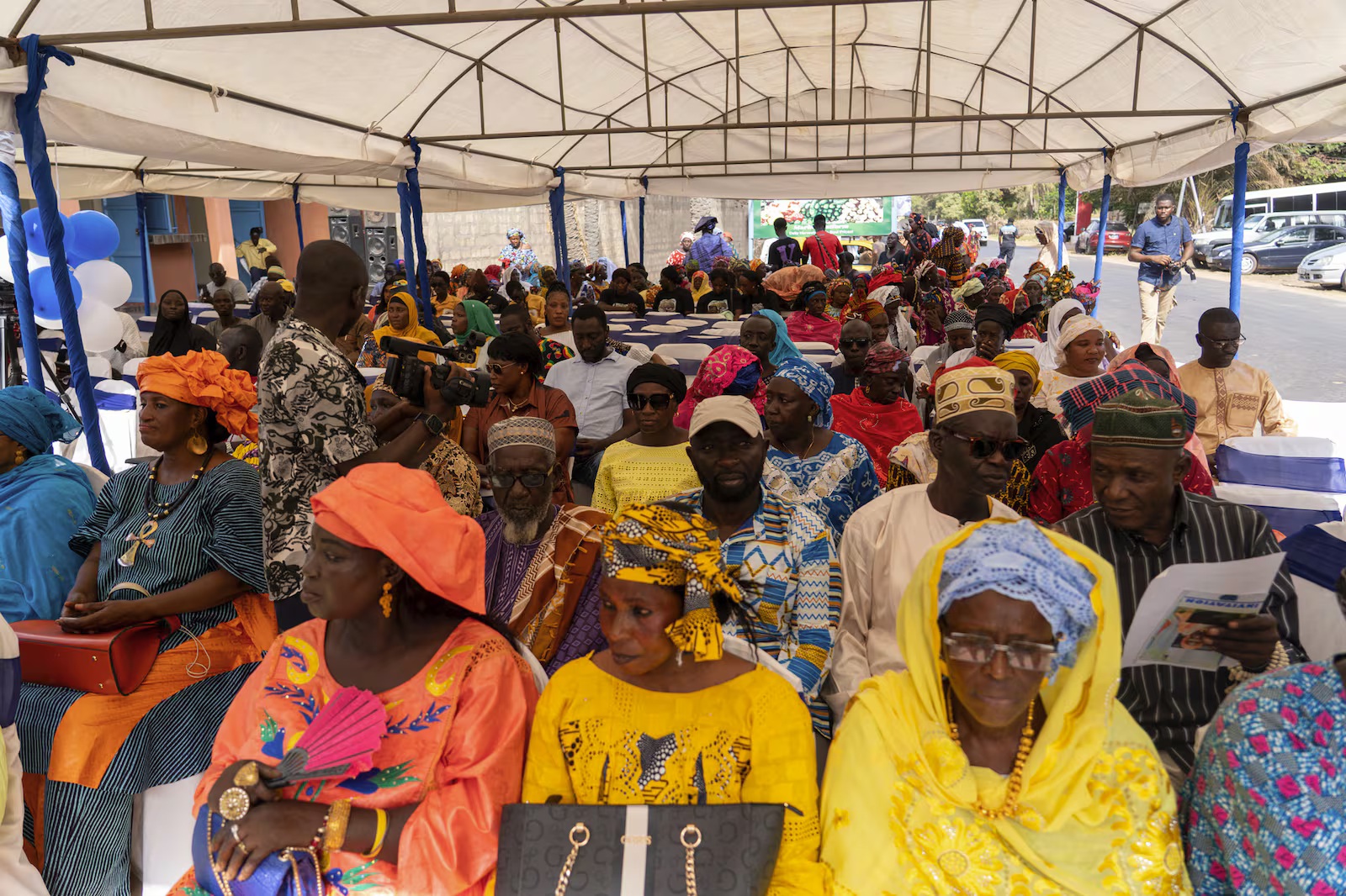 La Iglesia de Jesucristo de los Santos de los Últimos Días ayuda a mujeres horticultoras Gambia 2025