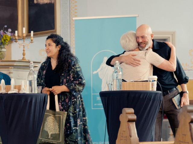 Los Santos de los Últimos Días promueven la cooperación interreligiosa en el Foro Nacional de Suecia Suecia 2025