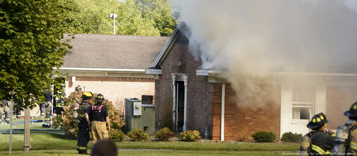 Al menos 4 fallecidos en un tiroteo y un incendio en una Iglesia de Jesucristo de los Santos de los Últimos Días en Michigan Estados Unidos 2025