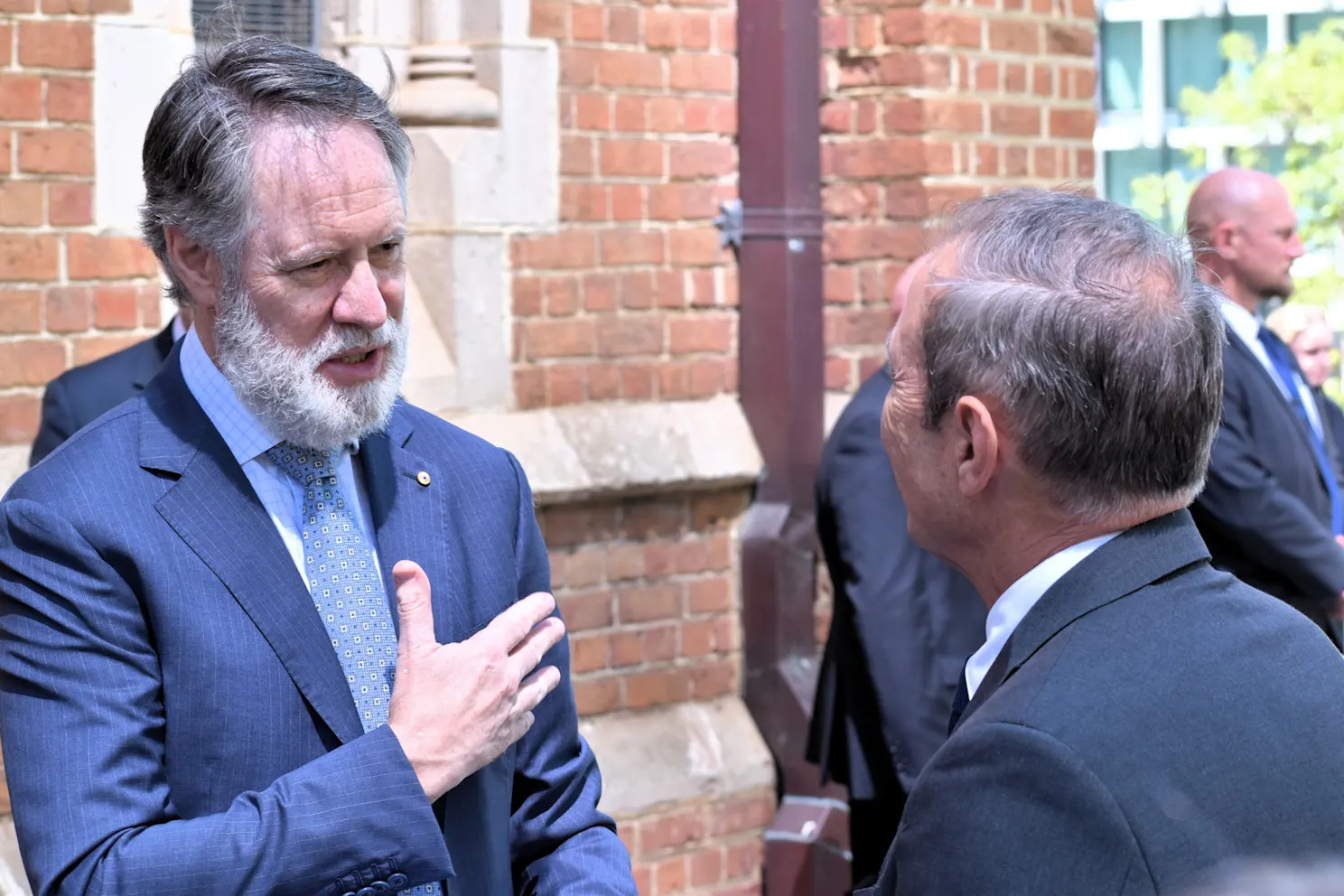 Los dolientes de Bondi rinden homenaje en un servicio interreligioso Australia 2026