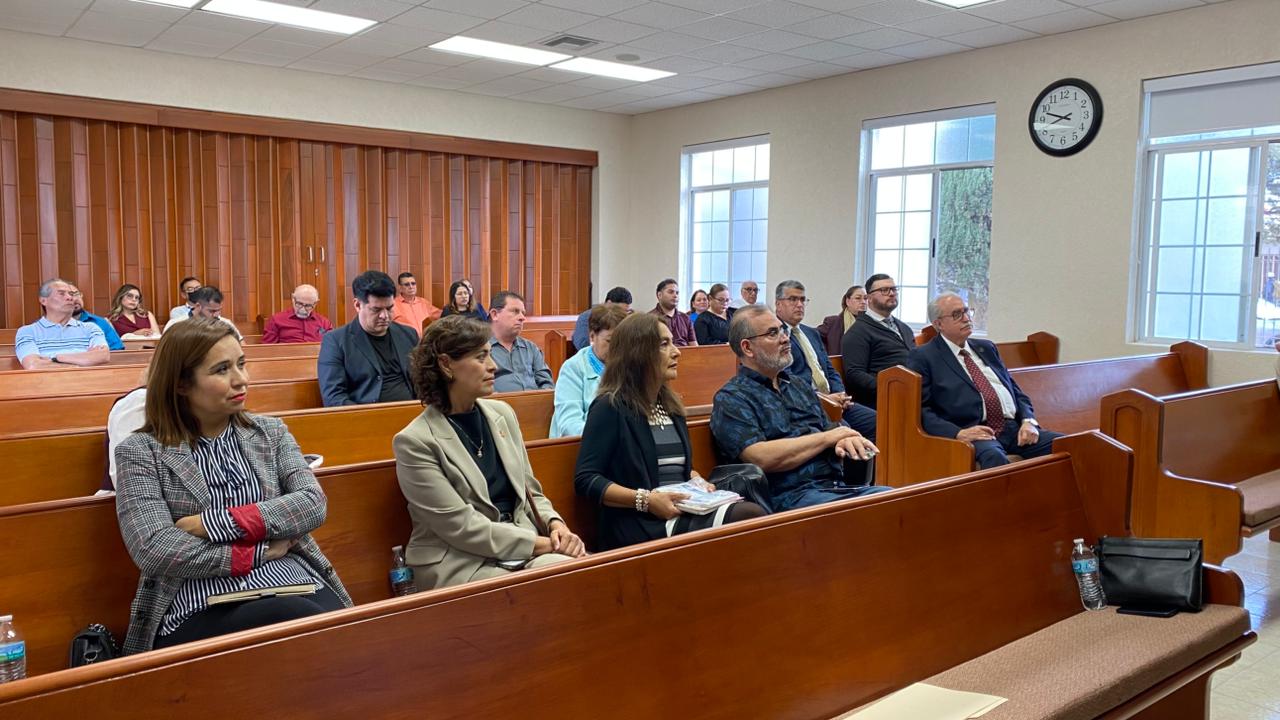 Realizan conferencia sobre libertad religiosa y discriminación en Chihuahua