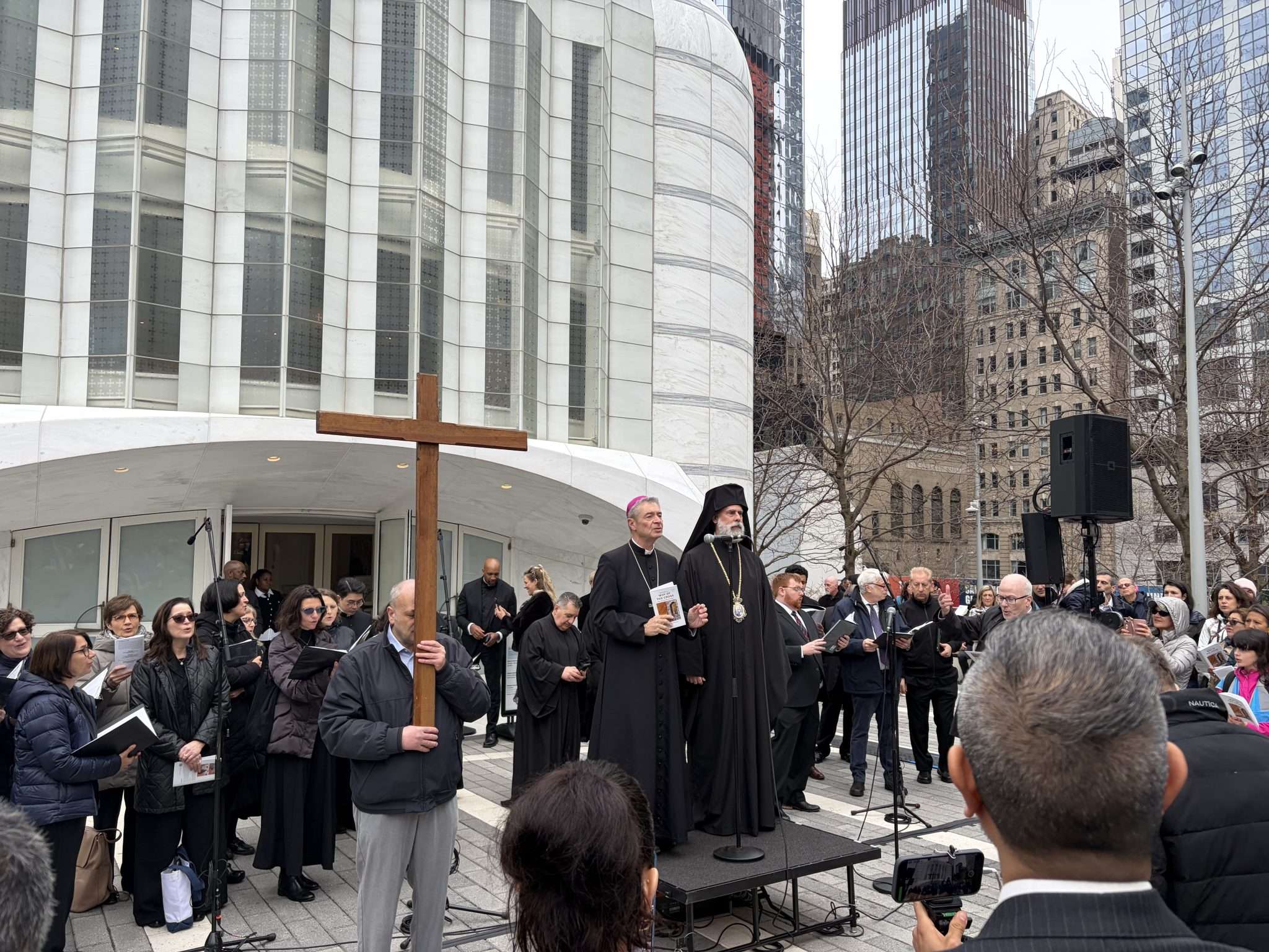 El Vía Crucis sobre el Puente de Brooklyn celebra su 30 aniversario Estados Unidos 2026