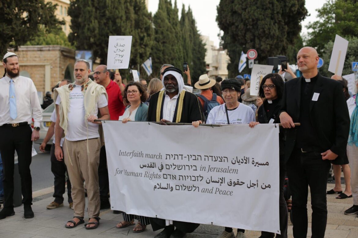 Una marcha interreligiosa por la paz en Jerusalén hace frente al aumento de la violencia y la división Israel 2026