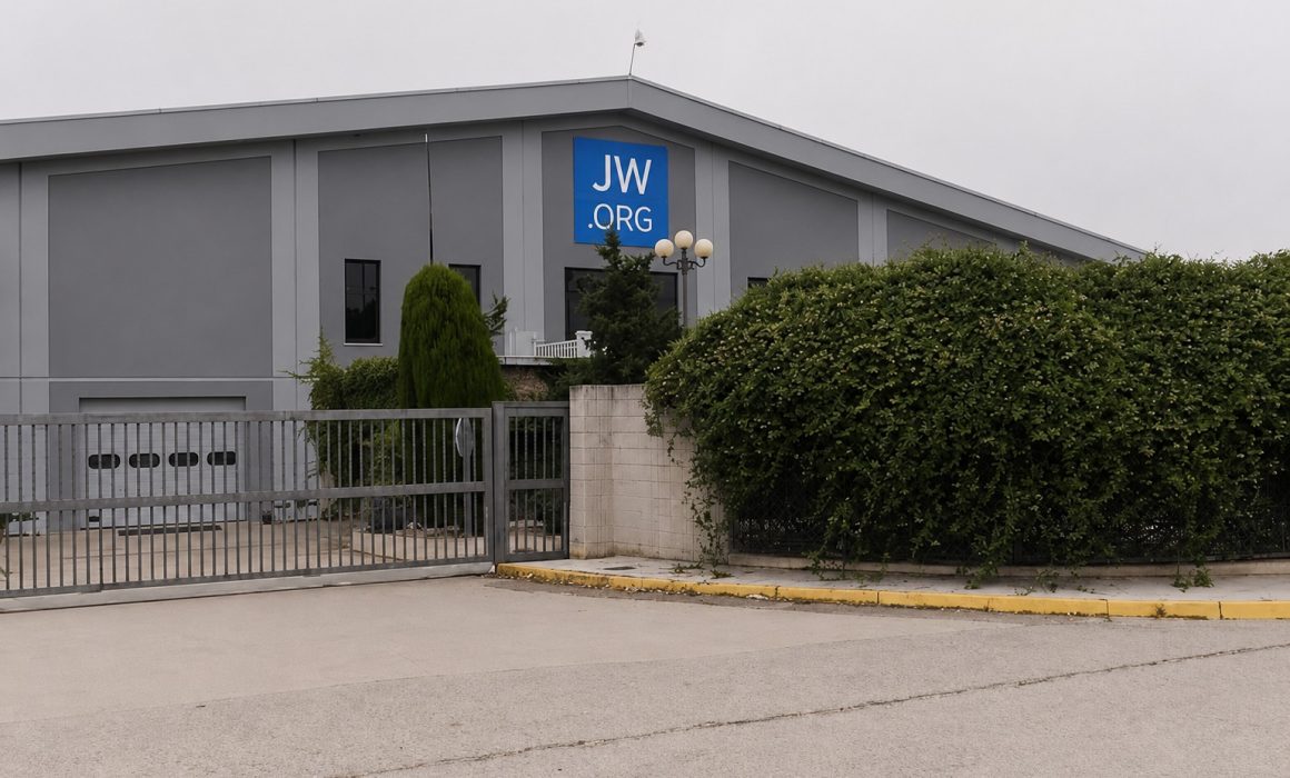 Muere una persona tras ataque armado en templo de Testigos de Jehová en Salamanca México 2026