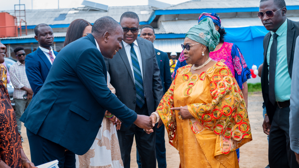 La primera dama y los líderes religiosos de la La Iglesia de Jesucristo de los Santos de los Últimos Días inician la construcción de un hospital Liberia 2026
