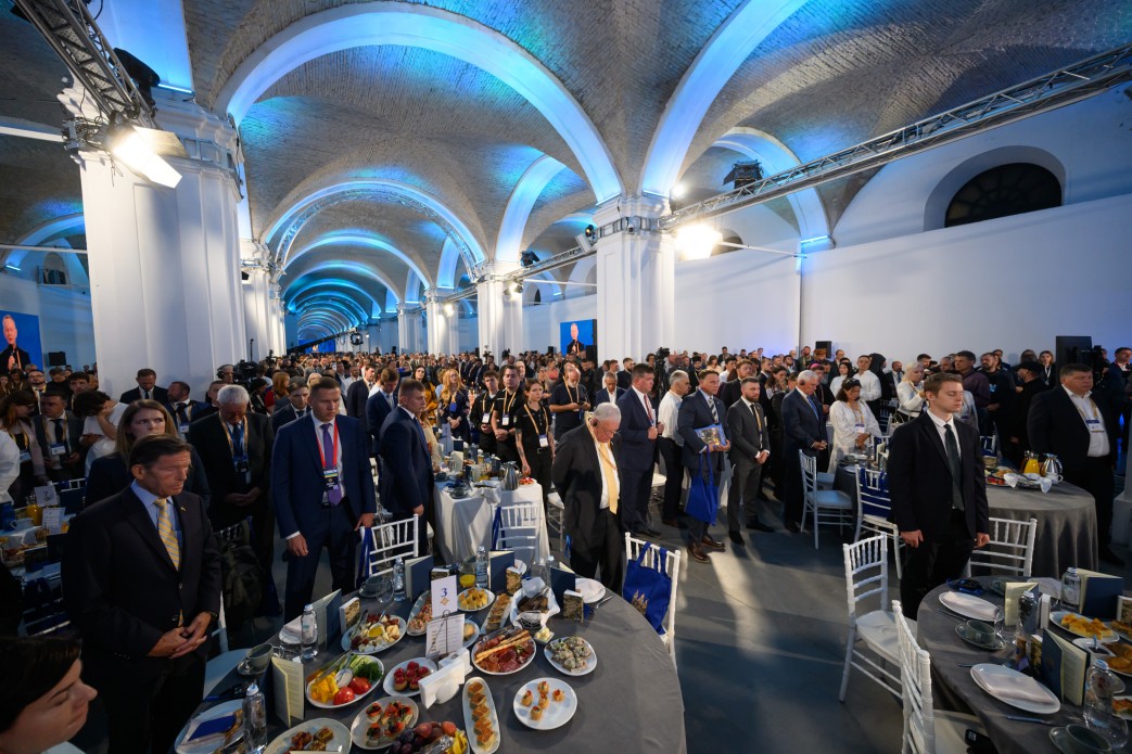 Líderes evangélicos participan en el Desayuno Nacional de Oración de Ucrania Ucrania 2026