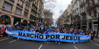 Millones de cristianos salen a las calles en América Latina en las “Marcha para Jesús” 2026 Internacional