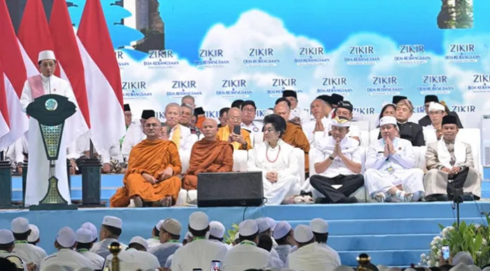Una oración interreligiosa refleja la unidad en vísperas del 81.º aniversario de la independencia de Indonesia 2026
